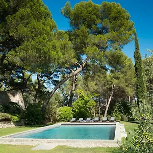 Domaine De Saint Clair ** Aix-en-Provence